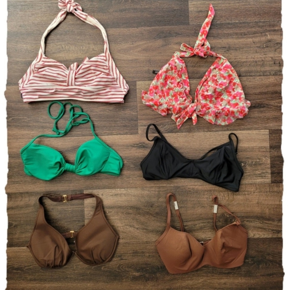 Swimsuit tops and bottoms mix and match
